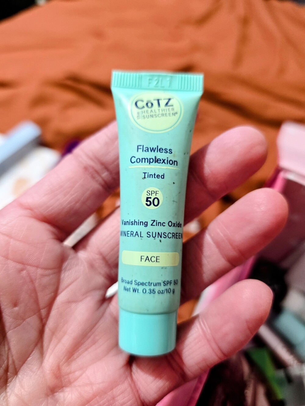 Flawless Complexion Tinted SPF 50 Mineral Sunscreen - Mint